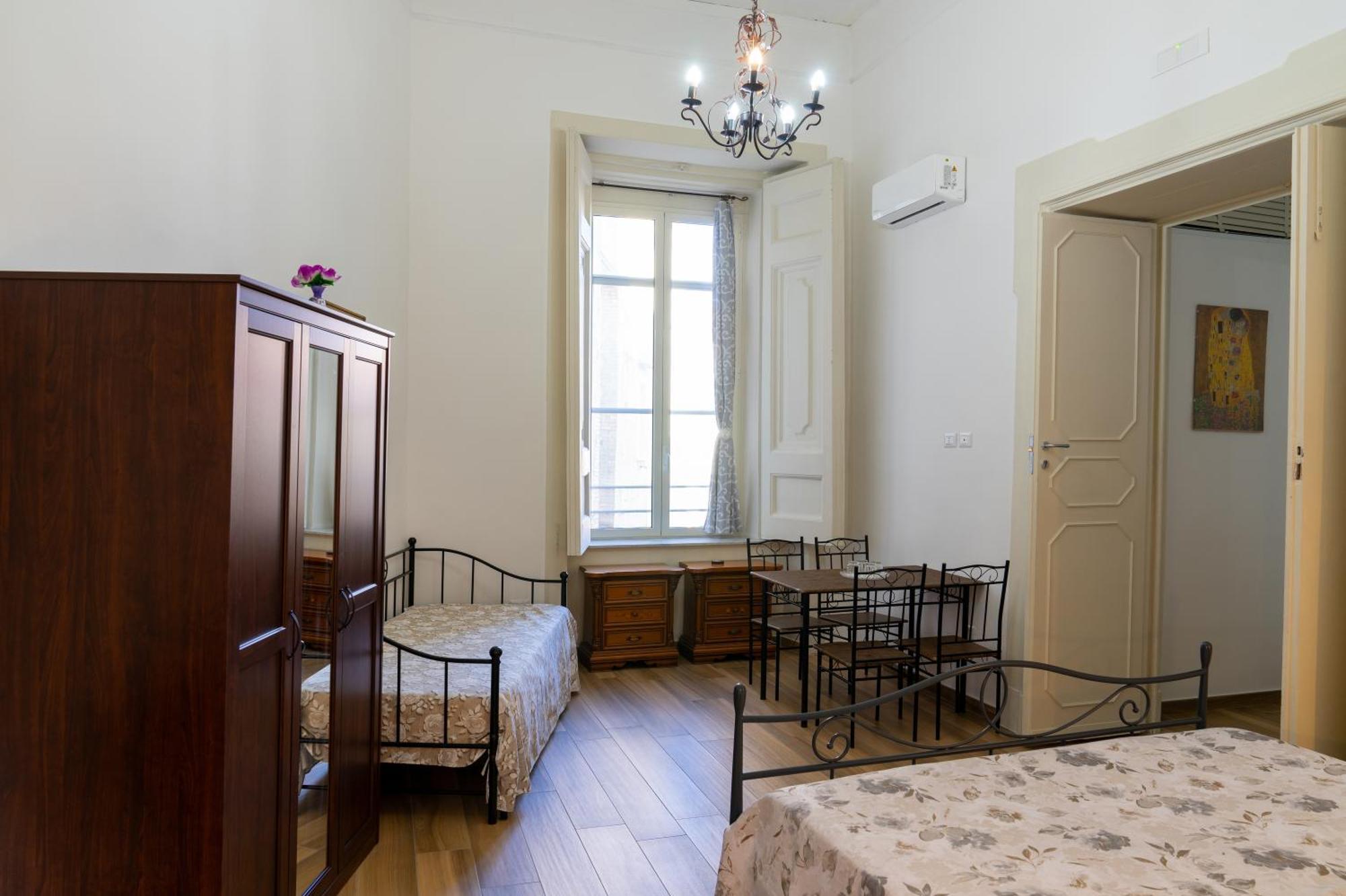 B&B Palazzo Sersale Napoli Dış mekan fotoğraf