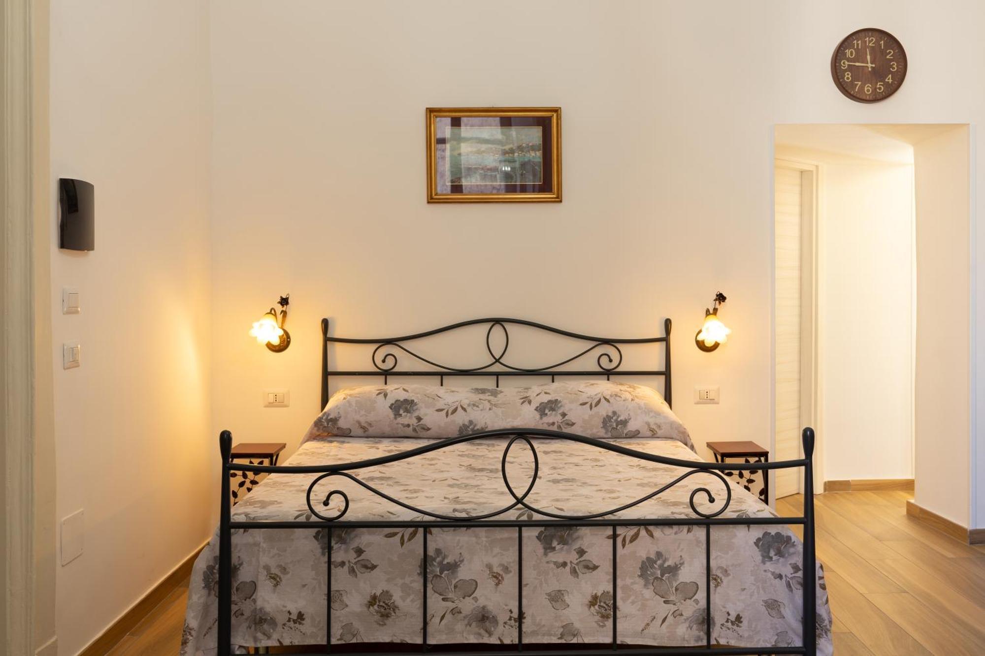 B&B Palazzo Sersale Napoli Dış mekan fotoğraf