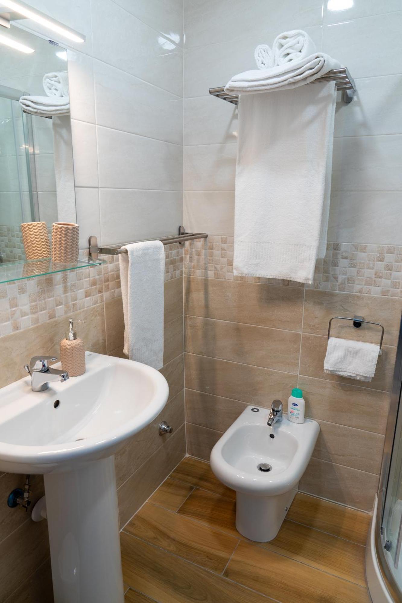 B&B Palazzo Sersale Napoli Dış mekan fotoğraf