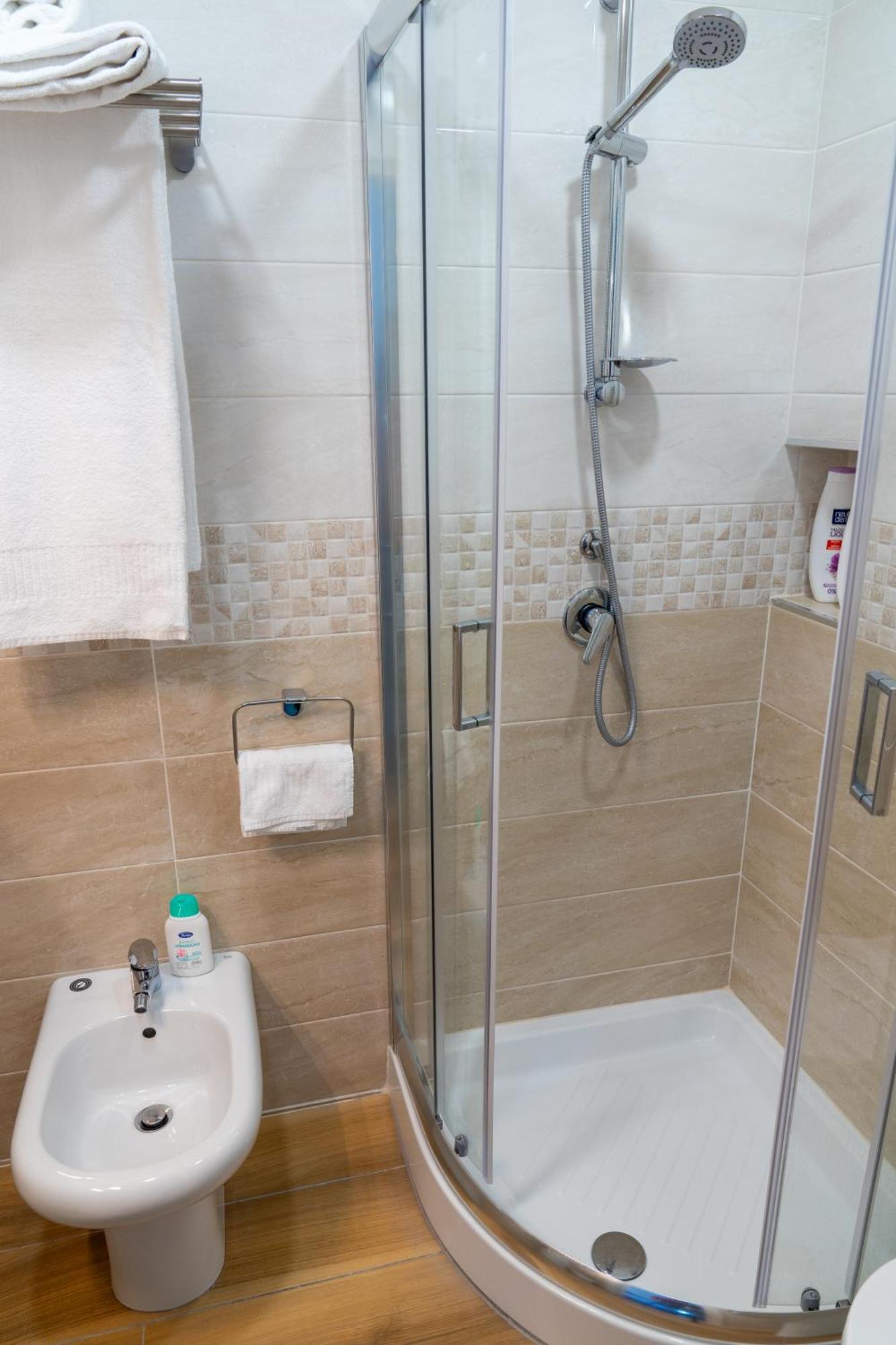 B&B Palazzo Sersale Napoli Dış mekan fotoğraf